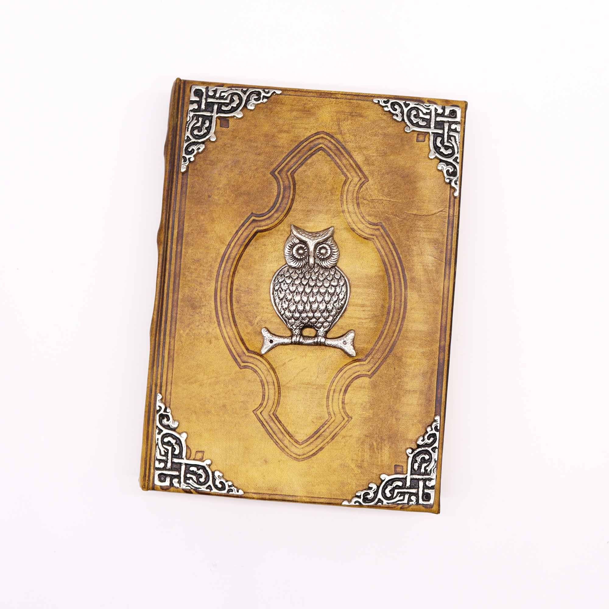 Hefty Coffee Tan Book mit Eulenverzierung