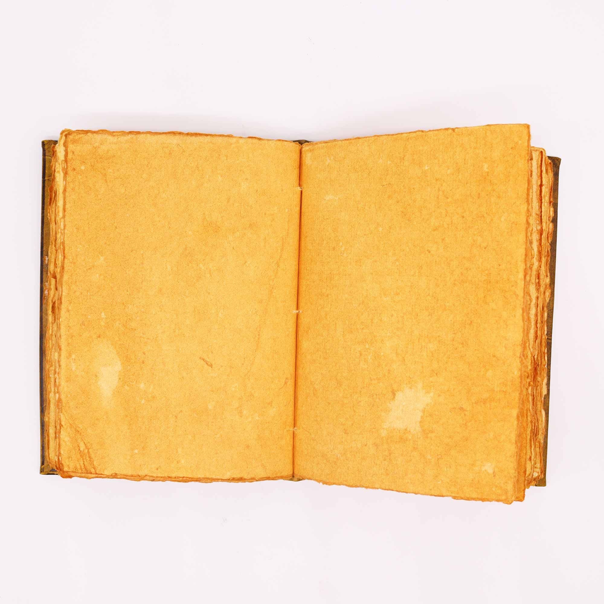 Hefty Coffee Tan Book mit Eulenverzierung