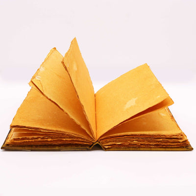 Hefty Coffee Tan Book mit Eulenverzierung