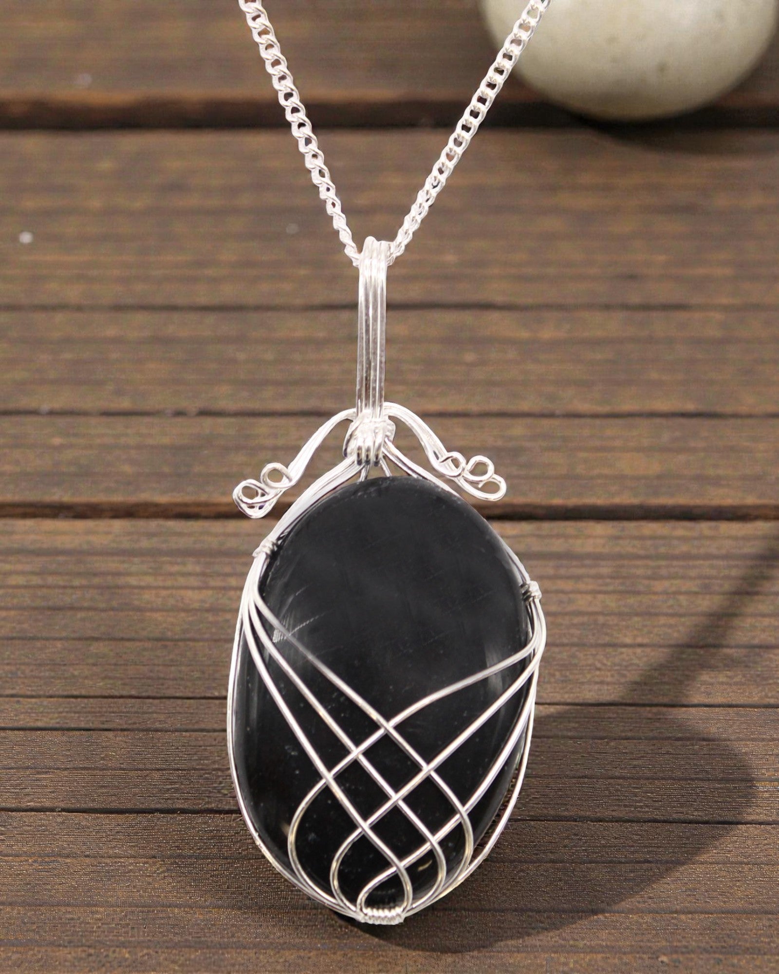 Zawijas Ochrony – Handumwickelte Halskette mit schwarzem Onyx