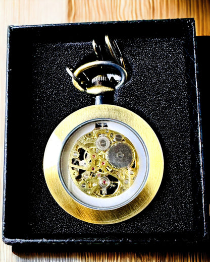 Retro Taschenuhr – Mechanisch, Farbe gesprenkeltes Gold mit Schwarz, Luxuriös, Wasserdicht, Halbautomatisch, Personalisierung mit Gravur