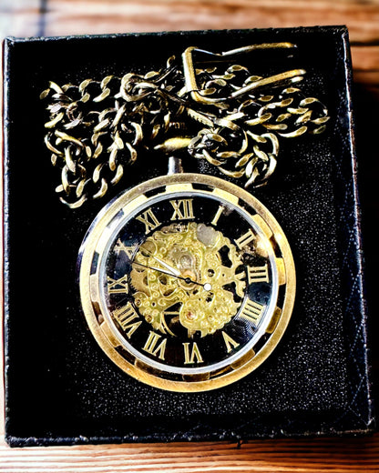 Retro Taschenuhr – Mechanisch, Farbe gesprenkeltes Gold mit Schwarz, Luxuriös, Wasserdicht, Halbautomatisch, Personalisierung mit Gravur