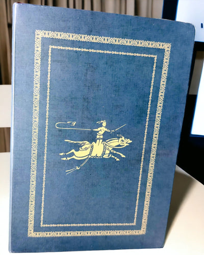 Klassisches Notizbuch mit festem Einband und Strickmotiv - Marineblau. Gravur möglich