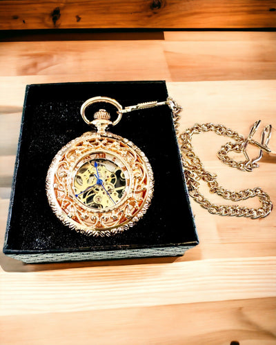 Vintage-Taschenuhr mit transparentem Zifferblatt und Skelettmechanismus