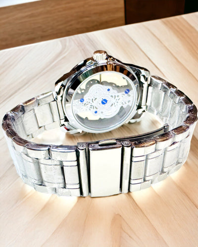 Elegante Herren-Quarzuhr - Transparente Mechanik und sportliche Eleganz