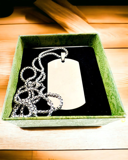 Halskette mit Dog Tag "Drei Schattierungen des Stils" - Erkennungsmarke - Eleganter Anhänger aus Edelstahl mit Gravuroption