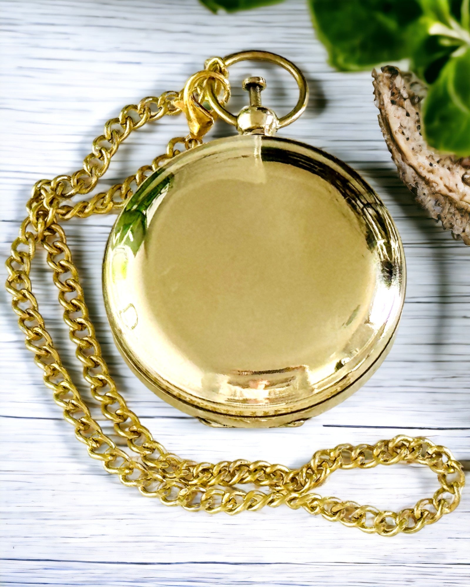 Goldfarbener Kompass "Przygoda" – Eleganter Entdeckungsnavigator