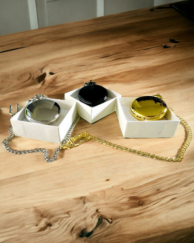 Goldfarbene Taschenuhr mit Gravurmöglichkeit