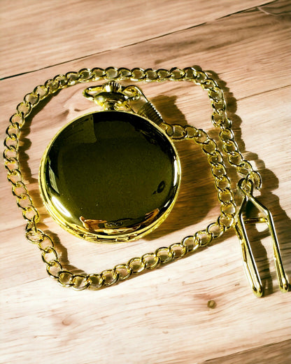Goldfarbene Taschenuhr mit Gravurmöglichkeit