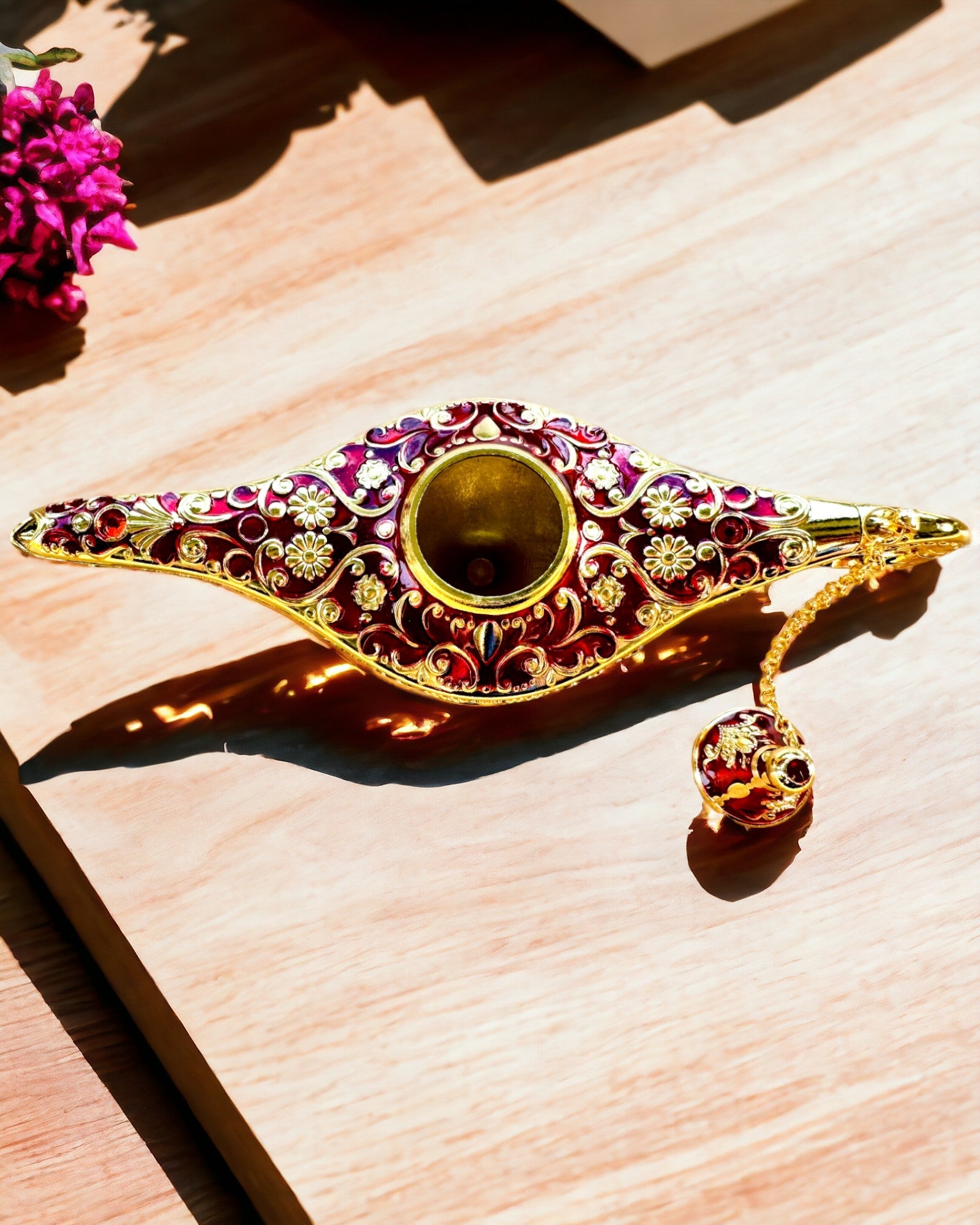 Magische Aladins Lampe mit Gravuroption - Variante Bordeaux, durchzogen mit Gold