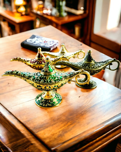 Magische Lampe von Aladin mit Gravuroption - Weißer Variante, durchzogen mit Gold