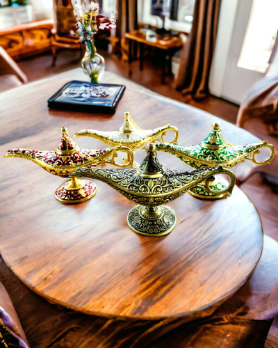 Magische Lampe von Aladin mit Gravuroption - Weißer Variante, durchzogen mit Gold
