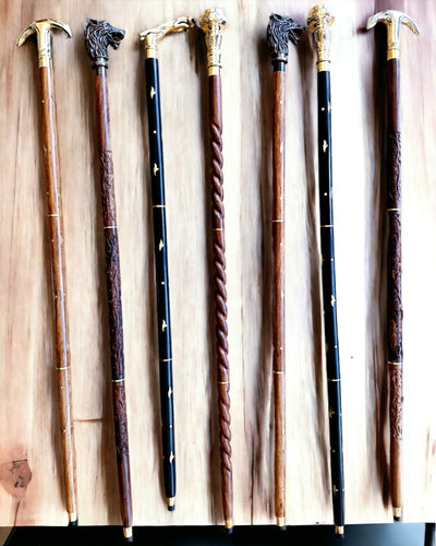 Kompasso Black - Spazierstock - Handgeschnitztes Holz - Exklusive Edition mit Gravurmöglichkeit