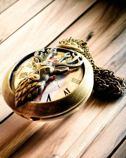 Taschenuhr "Leśny Strażnik" - Elegante Uhr mit Hirschmotiv, personalisierbar mit Gravur