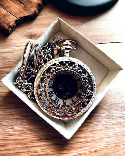 Silberne Taschenuhr "Vintage Elegance" mit Gravurpersonalisierung möglich