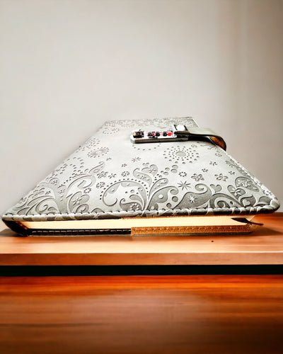 Exklusives Notizbuch, PU-Leder, A5 mit Zahlenschloss - "Secret Journal", Personalisierung mit Gravur