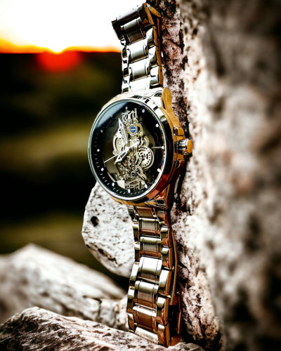 Elegante Herrenuhr KIMSDUN Prestige Transparentes Uhrwerk und Sportliche Eleganz, personalisierbar mit Gravur