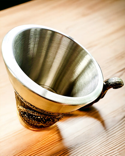 Nordischer Becher Weltenbaum - Meisterhafte Ausführung, 600 ml, Personalisierung mit Gravur möglich