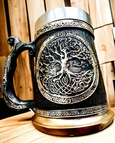 Nordischer Becher Weltenbaum - Meisterhafte Ausführung, 600 ml, Personalisierung mit Gravur möglich