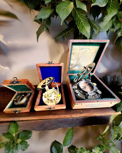 Große Holzkiste für Kompass "Gilbert & Sons" mit Gravurmöglichkeit