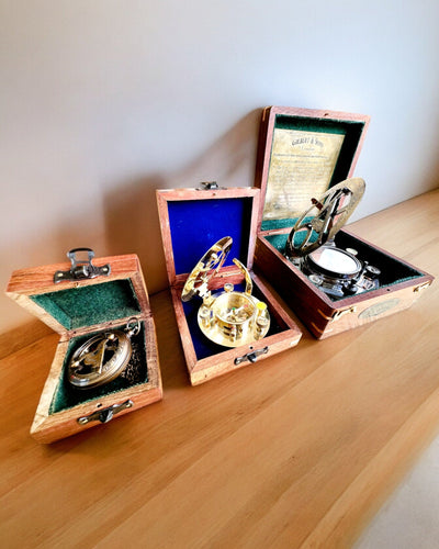 Holzkiste für den kompakten Kompass "Maritime" - Möglichkeit zur Personalisierung mit Gravur