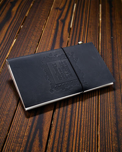 Handgefertigtes Leder-Notizbuch Arcane Pages – Mein Buch der Zaubersprüche und andere Gedanken (80 Seiten)