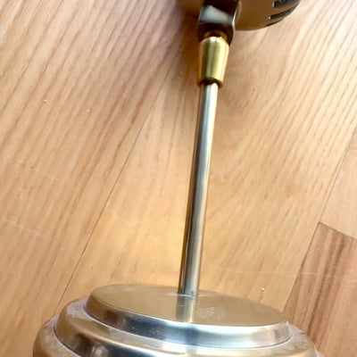 Statuette Retro-Mikrofon mit personalisierbarer Gravur, goldfarben, 25 cm