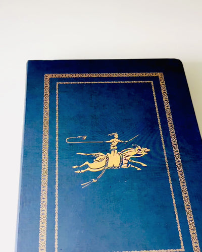 Klassisches Notizbuch mit festem Einband und Strickmotiv - Marineblau. Gravur möglich