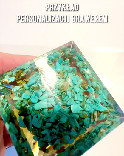 Orgonit-Pyramide mit Obsidian – Chakra-Energie-Generator, Reiki-Meditationswerkzeug mit Naturstein