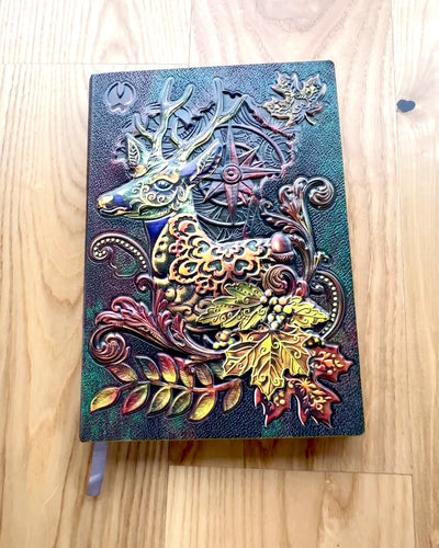 Waldhirsch Notizbuch mit Hirschmotiv, A5 - Personalisierung mit Gravur als Geschenk