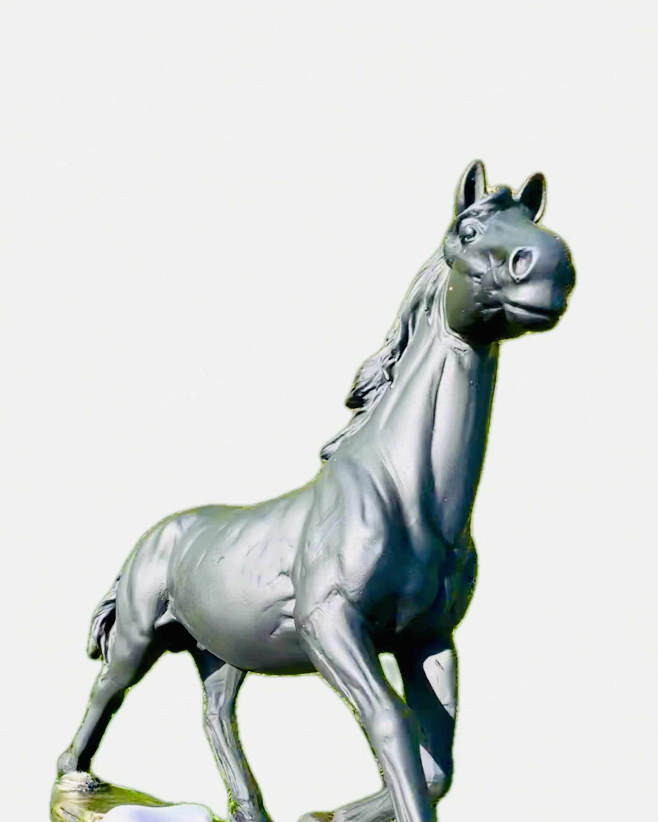 "Czarny Galop" - Elegante Pferdefigur mit Gravurmöglichkeit