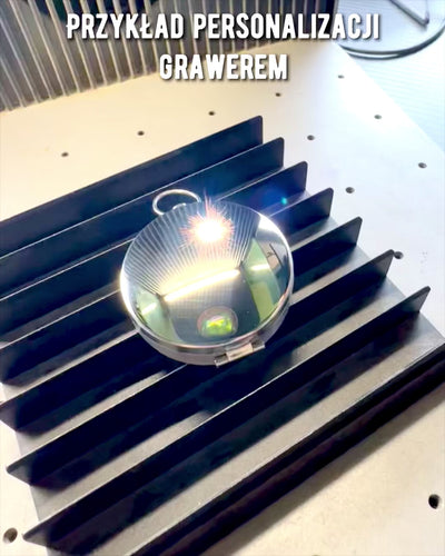 Wasserdichter Messingkompass mit Leuchteffekt - Unverzichtbar für Wanderungen und Camping, personalisiert mit Gravur