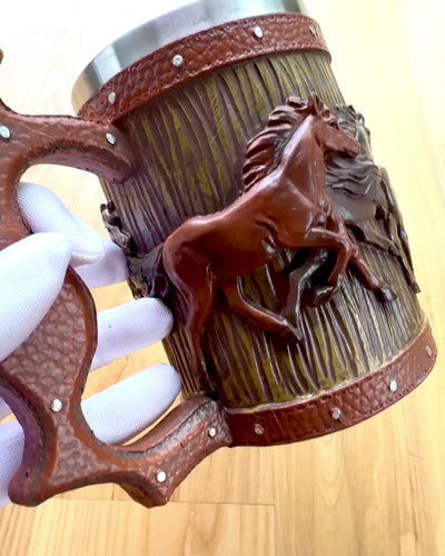 Tasse mit Pferdemotiv, 330 ml, Möglichkeit zur Personalisierung mit Gravur als Geschenk