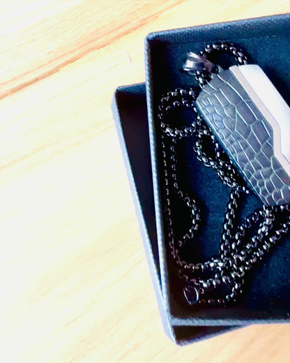 Halskette für Herren Elegante Kraft - Personalisierung mit Gravur als Geschenk