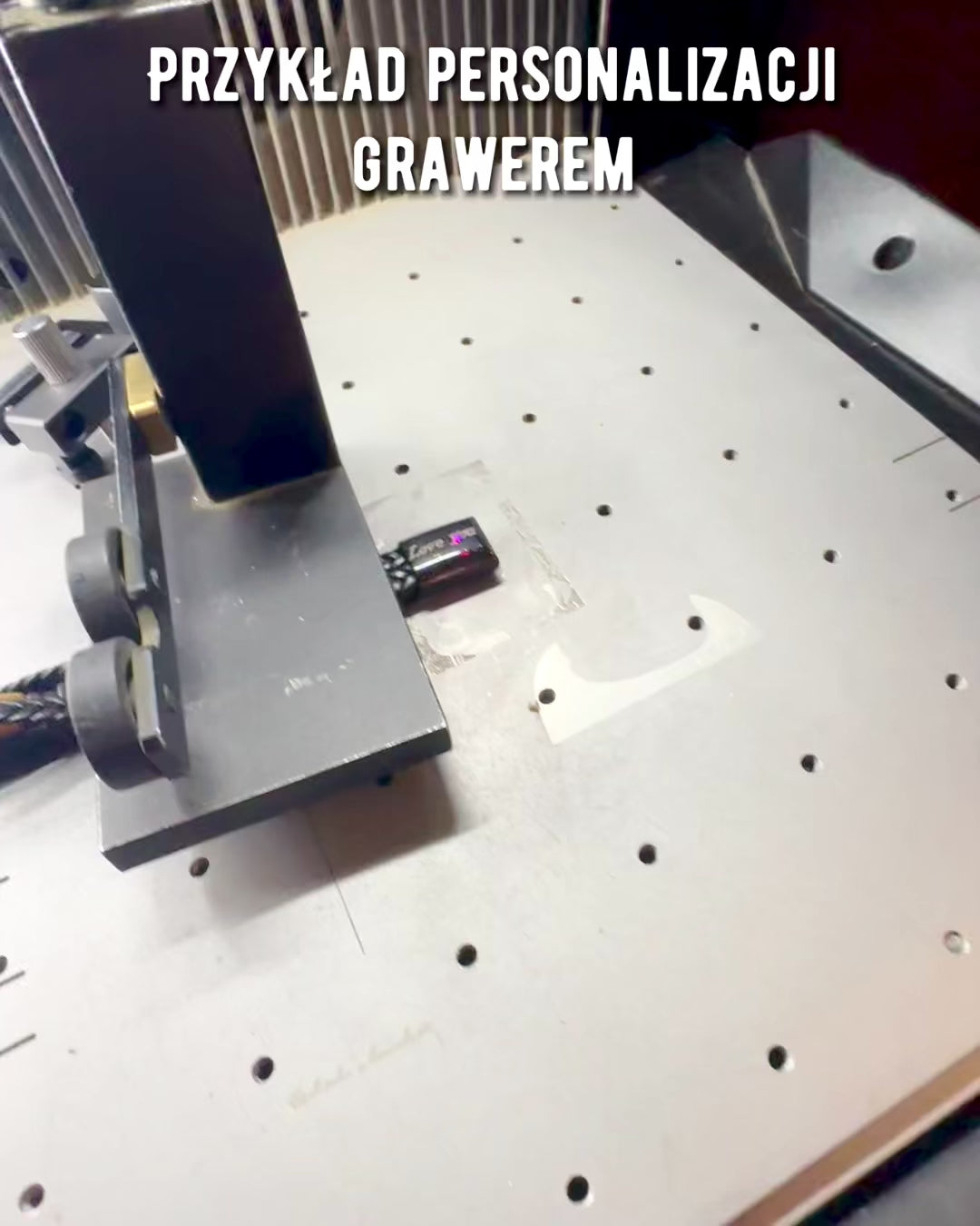 Herrenarmband Magnetic Love – aus Leder mit der Möglichkeit zur Personalisierung durch Gravur als Geschenk