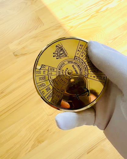 Kalendarium der Ewigkeit "Morski Żagiel" – Messing-Jahreskalender für 100 Jahre - Gravur als Geschenk möglich