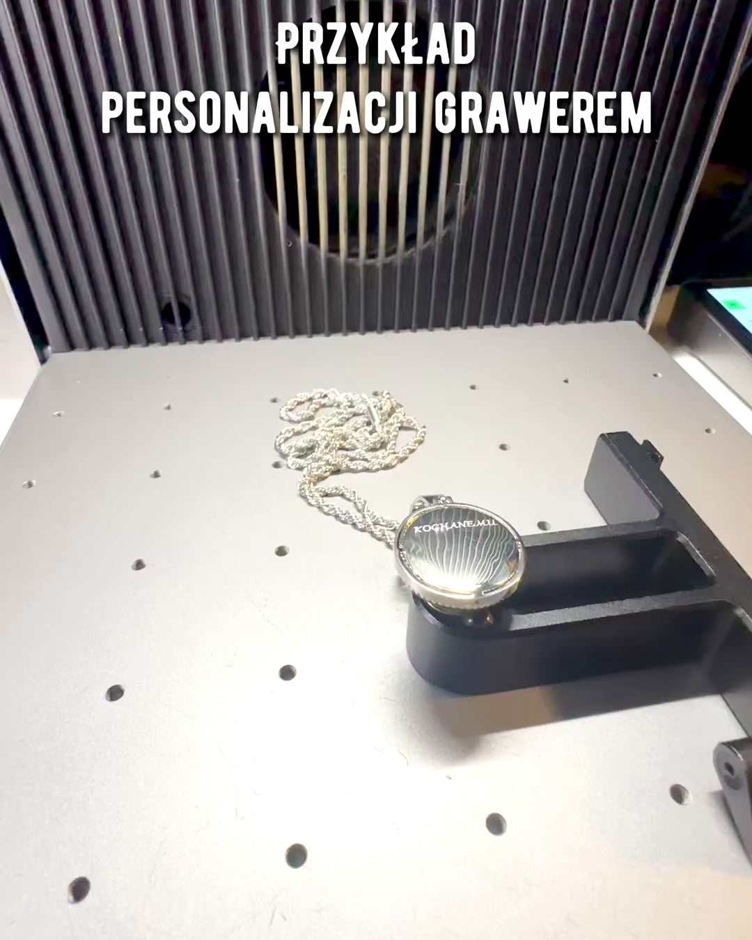 Glamour-Halskette mit Kompass-Anhänger und Zirkonia für Damen und Herren - 2 Varianten zur Auswahl, Personalisierung mit Gravur als Geschenk