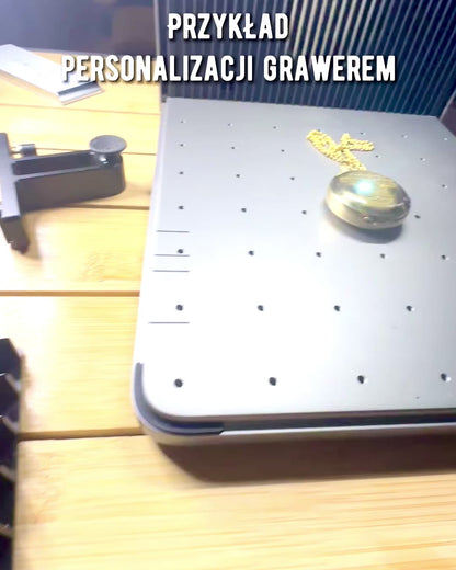 Goldfarbener Kompass "Przygoda" – Eleganter Entdeckungsnavigator