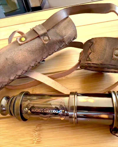 Premium-Fernrohr "Voyager" mit graviertem Fernrohr und Etui aus echtem Leder, Möglichkeit zur Personalisierung mit Gravur als Geschenk