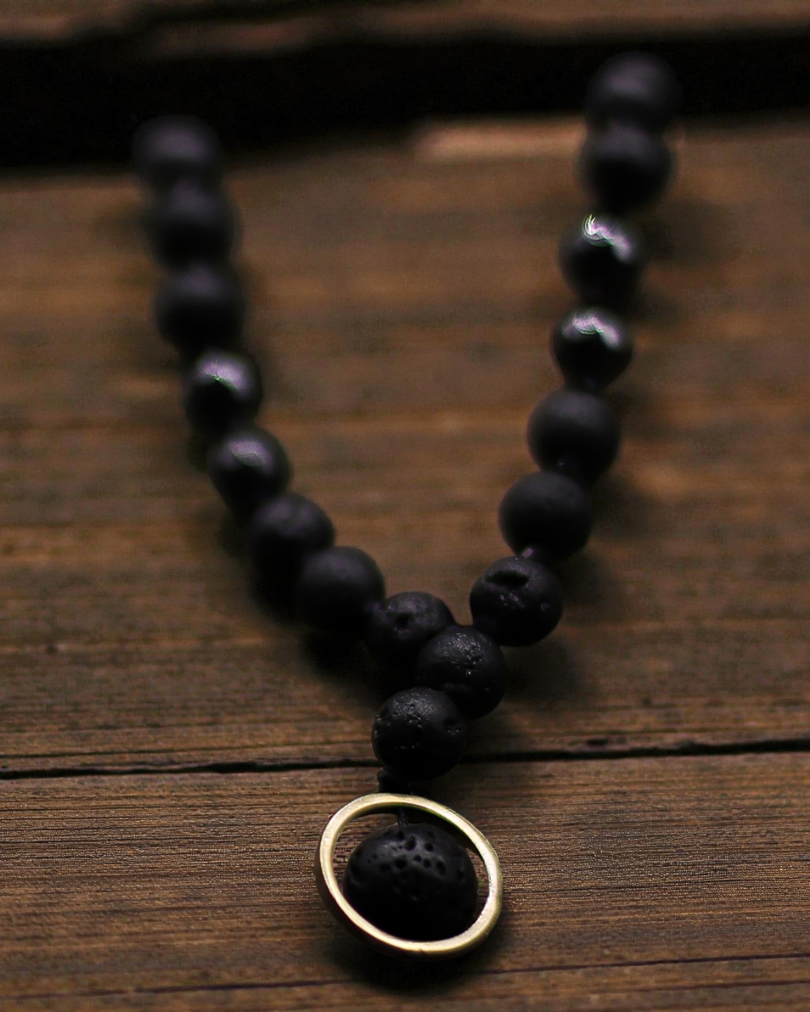 Halskette Essenz des Vulkans – Wiedergeburt und Erneuerung