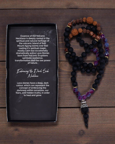Halskette Essenz des Vulkans – Die dunkle Seite annehmen